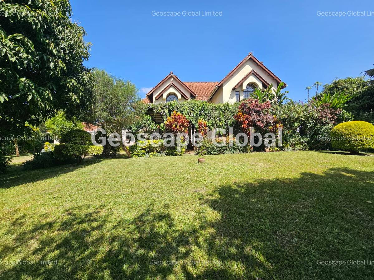 5 Bed House with En Suite in Runda - 15