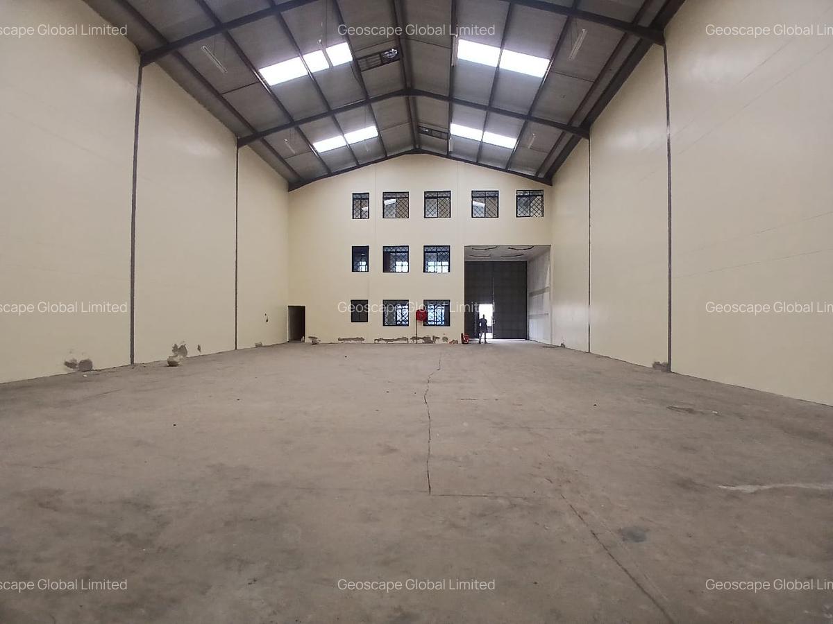 6,500 ft² Warehouse with Backup Generator in Industrial Area - 10