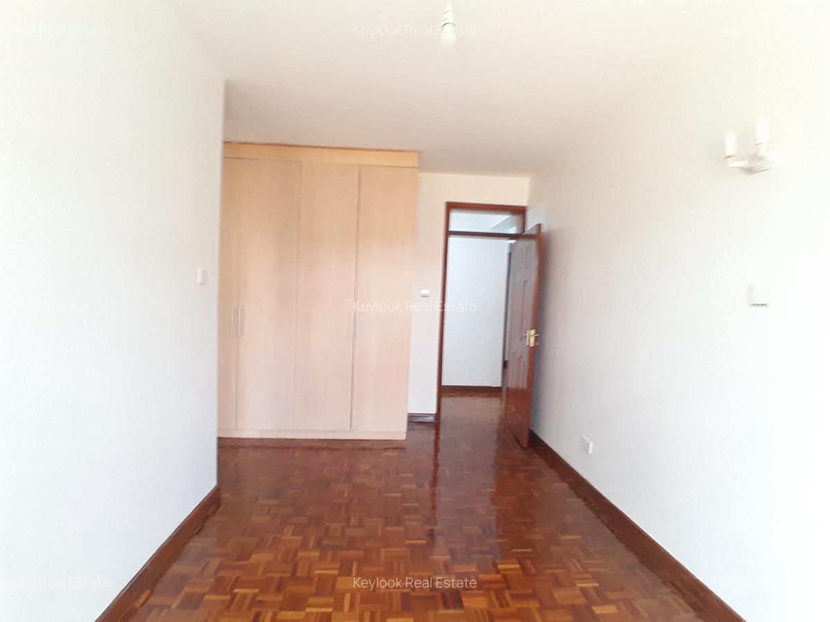 3 Bed Apartment with En Suite at Lavington Green - 14