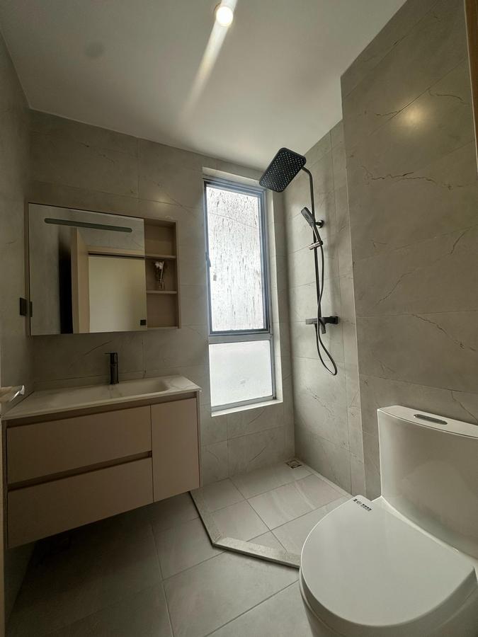 2 Bed Apartment with En Suite in Westlands Area - 4