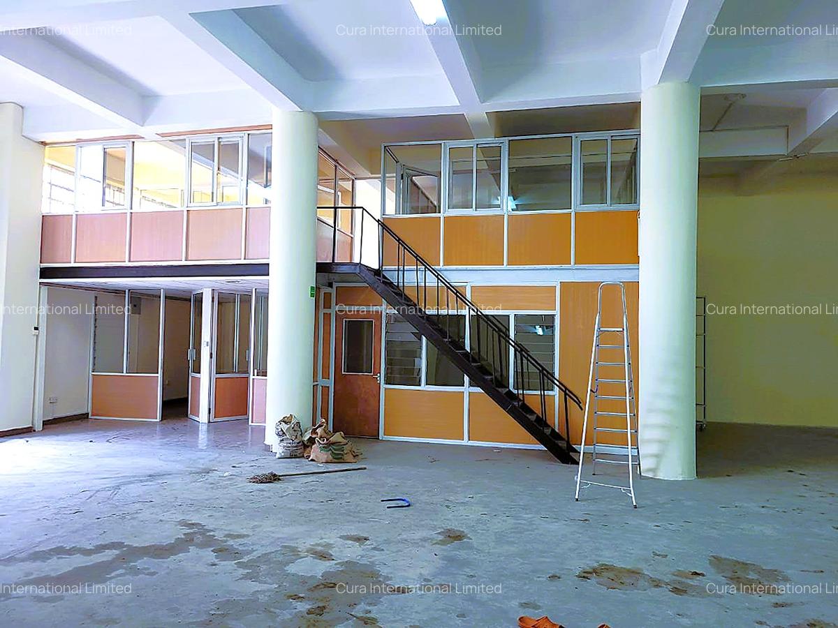 5,250 ft² Warehouse with Service Charge Included in Ruaraka - 2