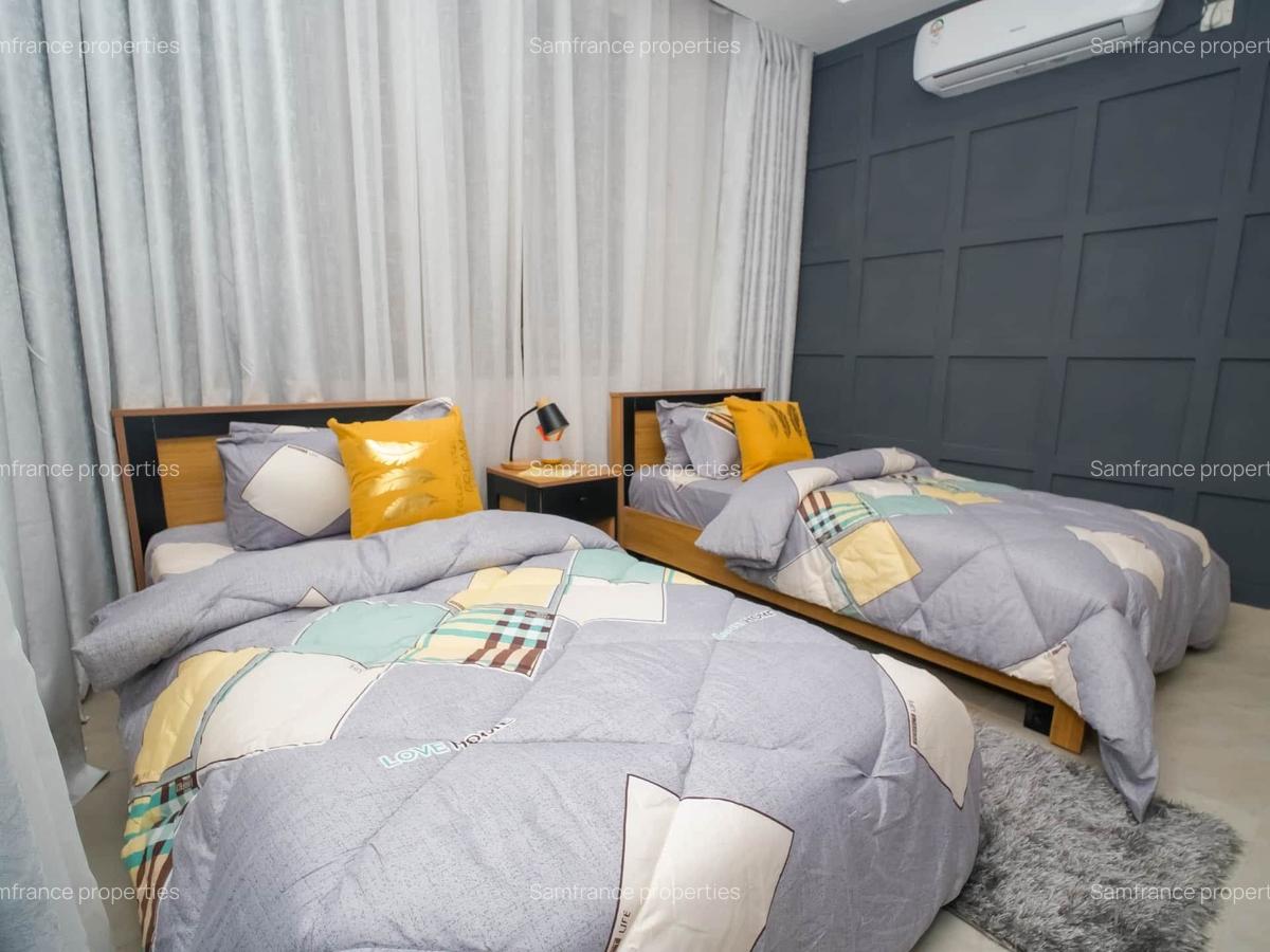 Serviced 2 Bed Apartment with En Suite at 1St Avanue - 7