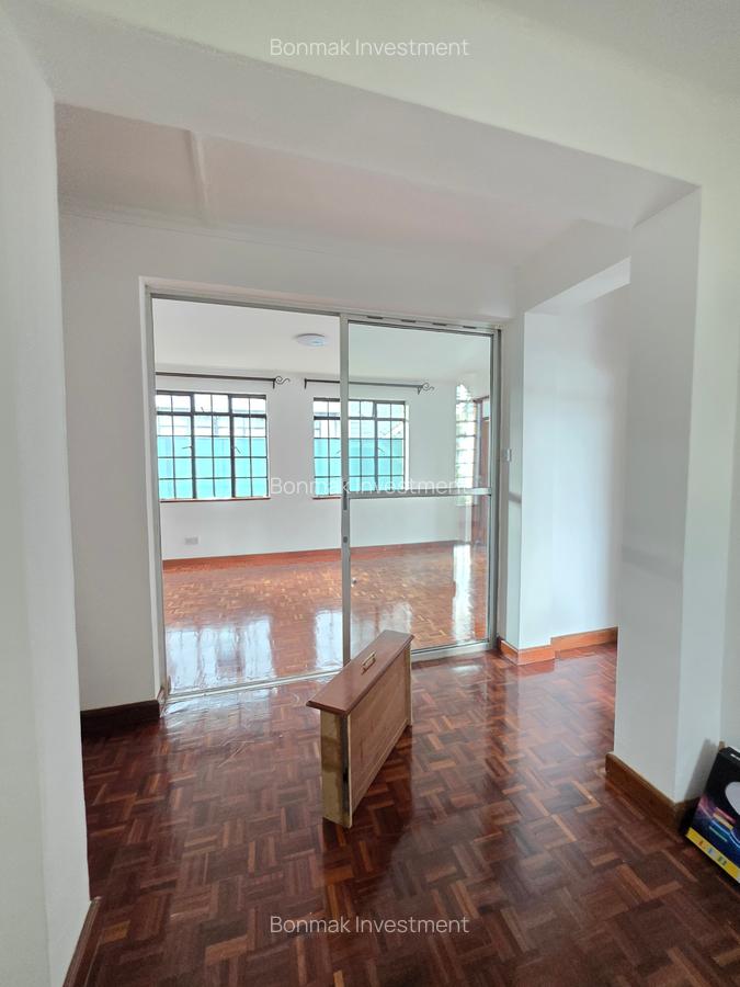 4 Bed Townhouse with En Suite at Lavington Green. - 9