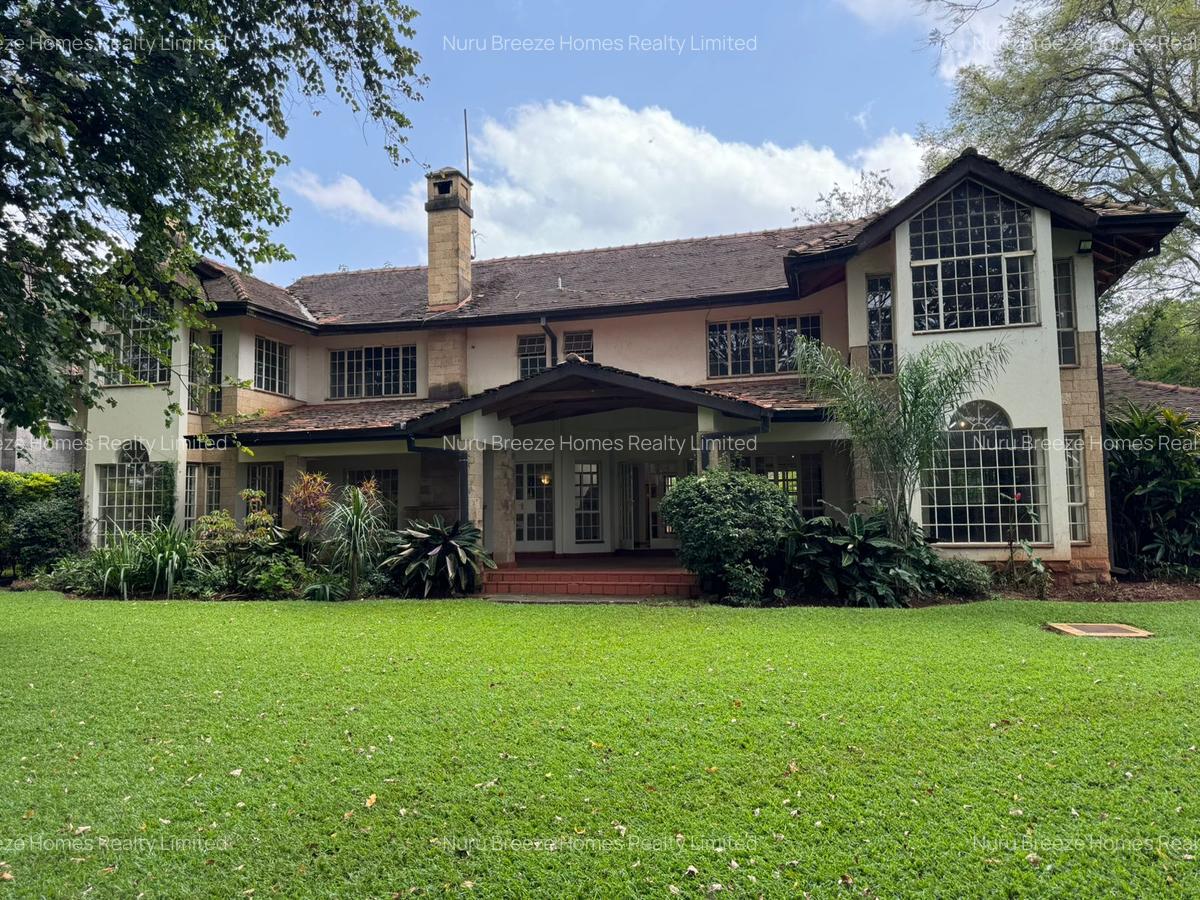 5 Bed Townhouse with En Suite in Rosslyn - 1