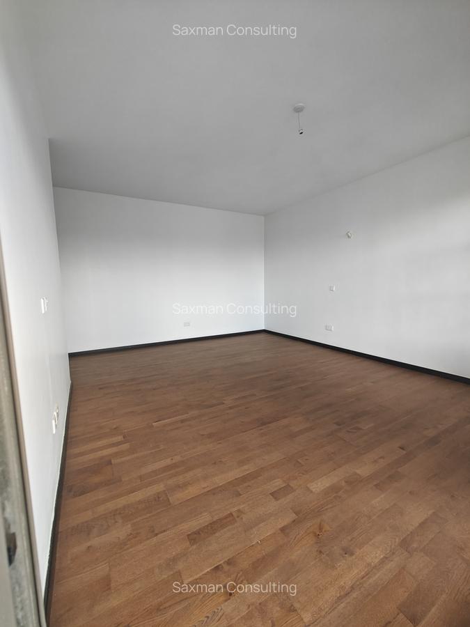 5 Bed Apartment with En Suite in General Mathenge - 9