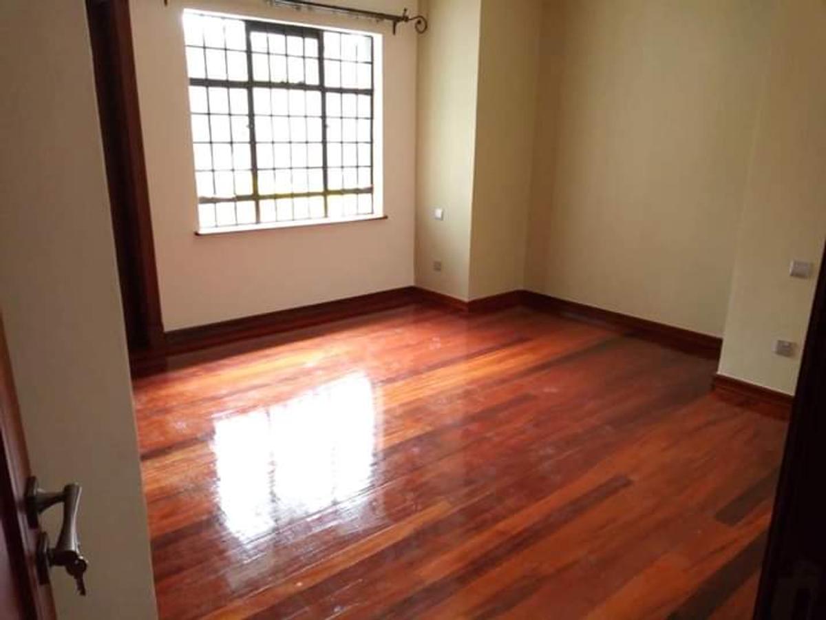 4 Bed Townhouse with En Suite at Off Peponi Road - 11