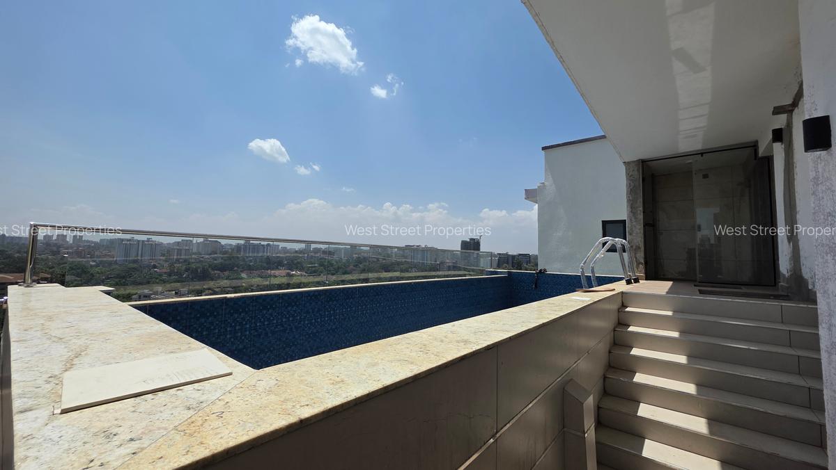 4 Bed Apartment with En Suite at Riverside Drive - 9