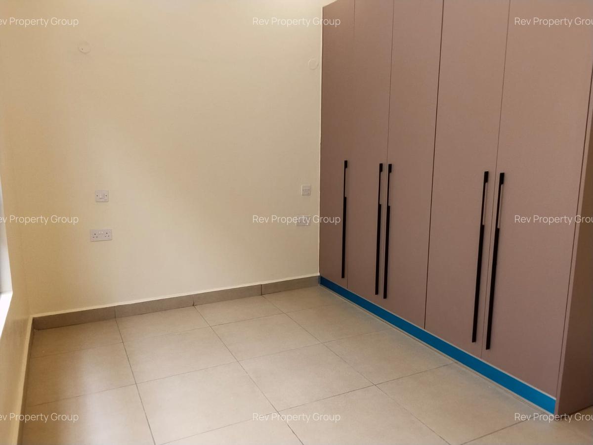 4 Bed Apartment with En Suite in Kilimani - 16