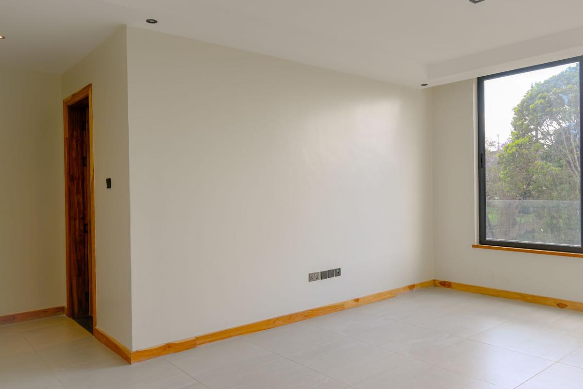 4 Bed Apartment with En Suite in Westlands Area - 10