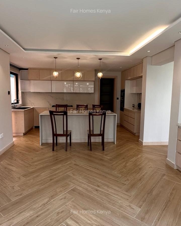 5 Bed Townhouse with En Suite at Lavington Green - 9