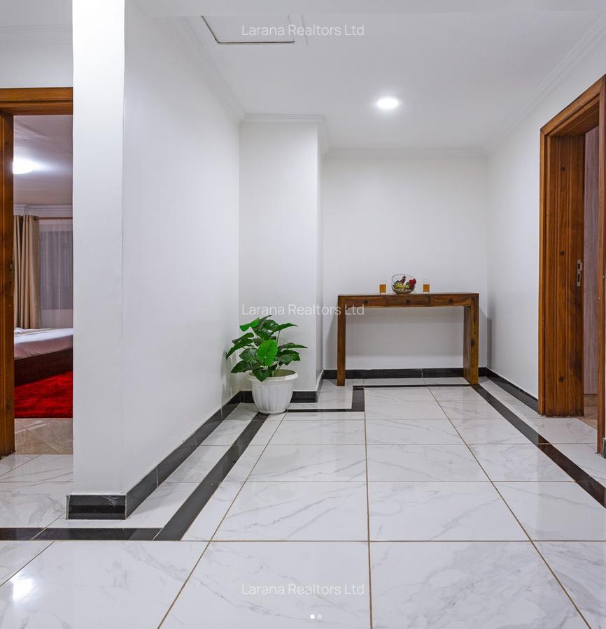 6 Bed House with En Suite at Hillcrest Dr - 6