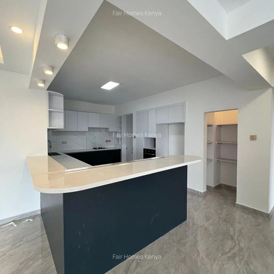 4 Bed Apartment with En Suite at Valley Arcade - 3