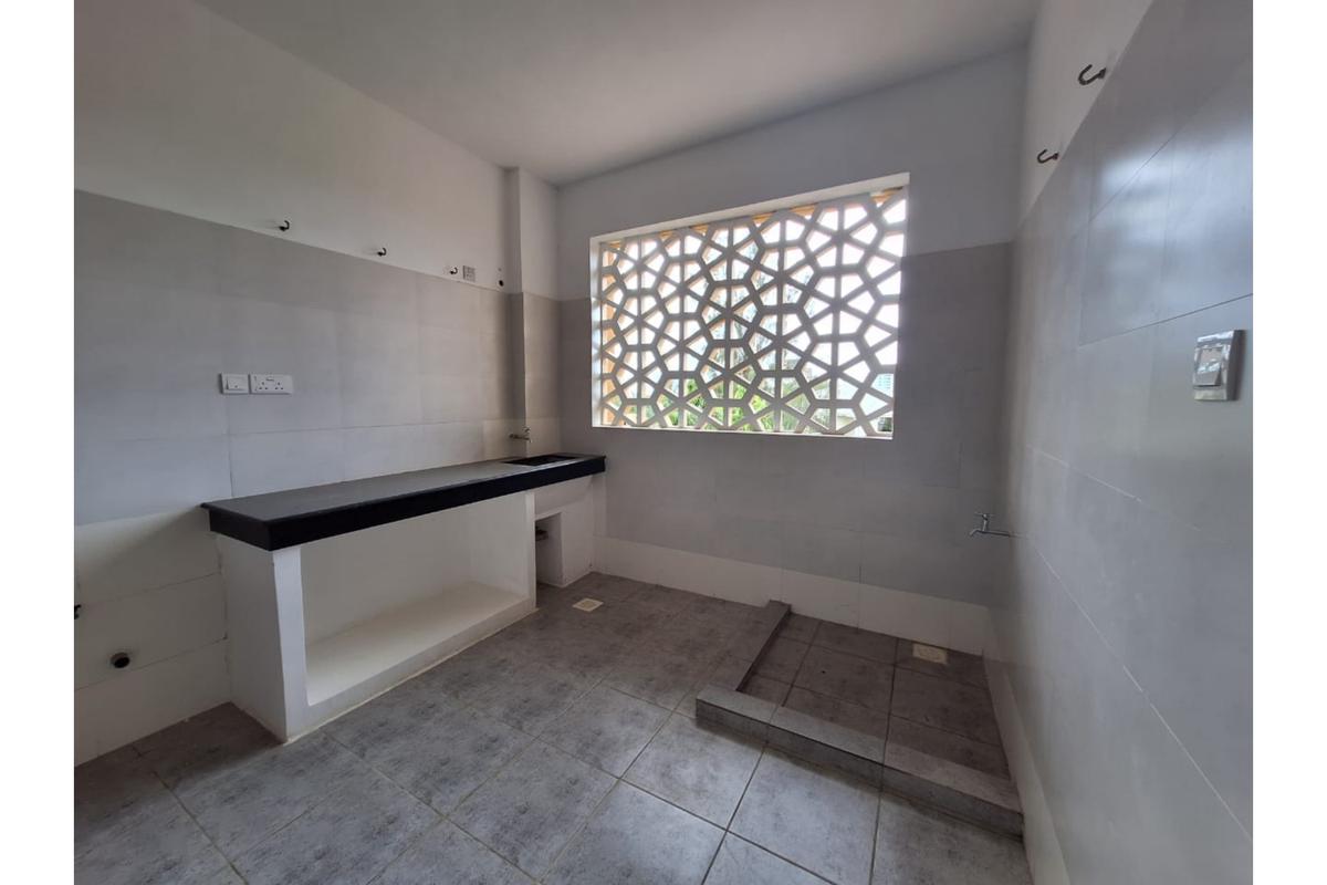 3 Bed Apartment with En Suite in Nyali Area - 8