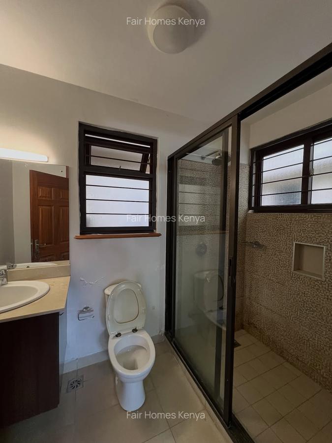 5 Bed Townhouse with En Suite at Maji Mazuri - 10