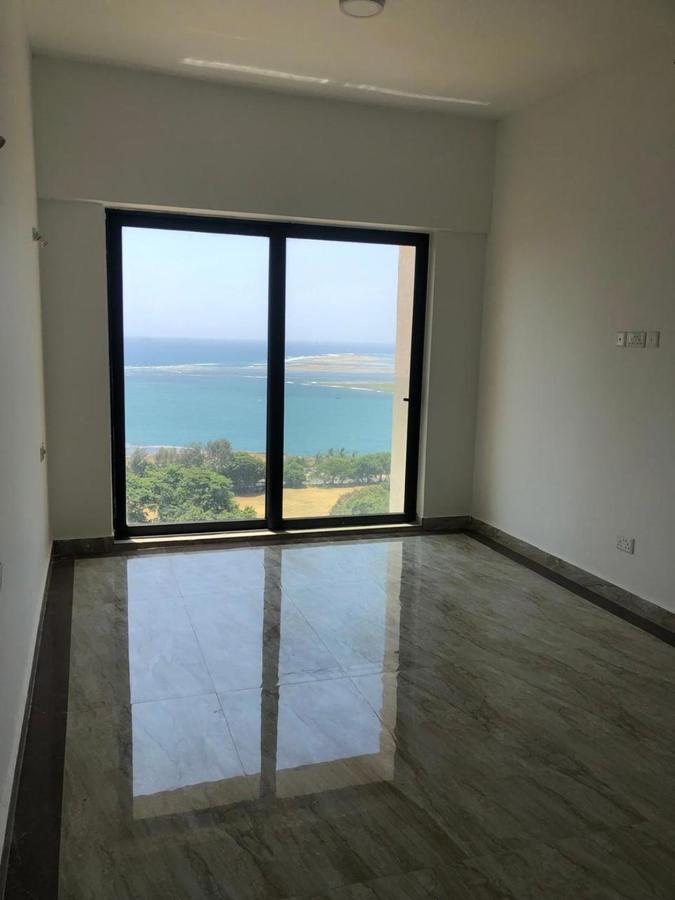 3 Bed Apartment with En Suite at Oceanic Road - 6