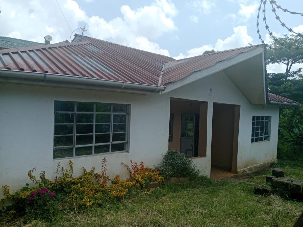 3 bed house with en suite at ololua
