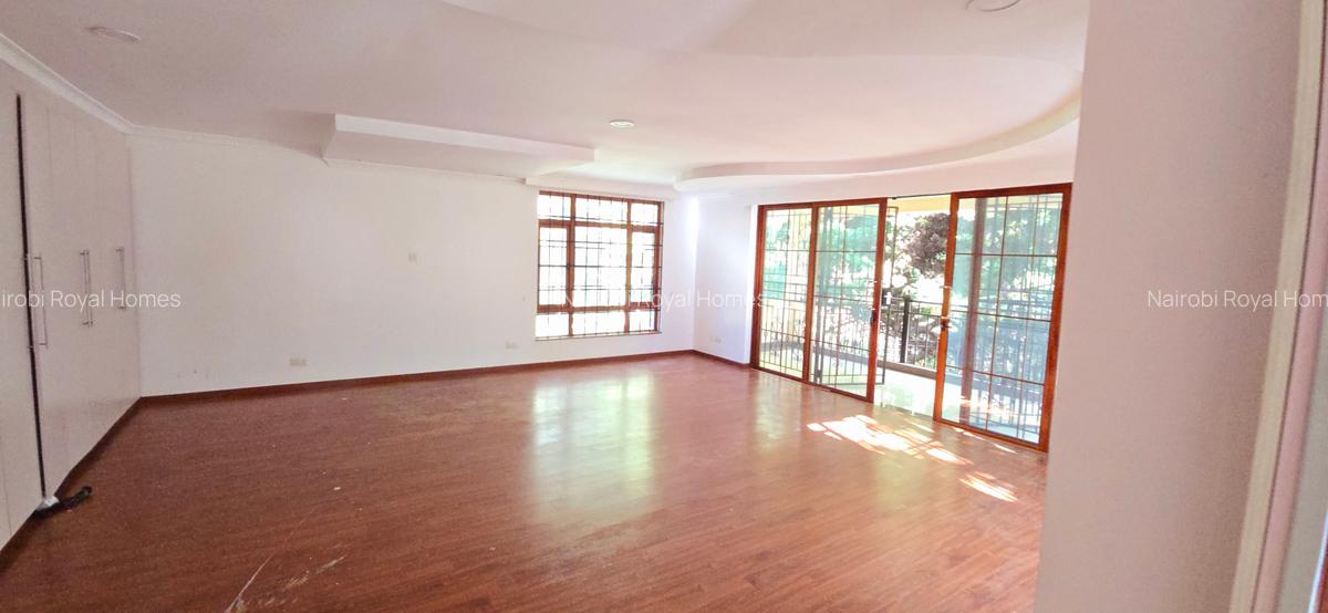 5 Bed House with En Suite at Mimosa Drive - 6