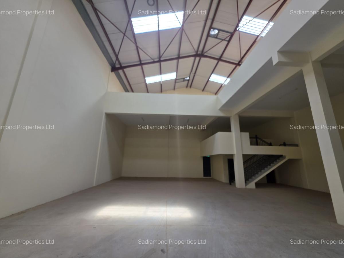 7,530 ft² Warehouse with Parking at Babadogo - 4