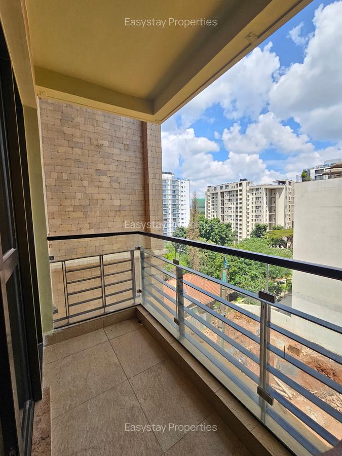 1 Bed Apartment with En Suite in Riverside - 2