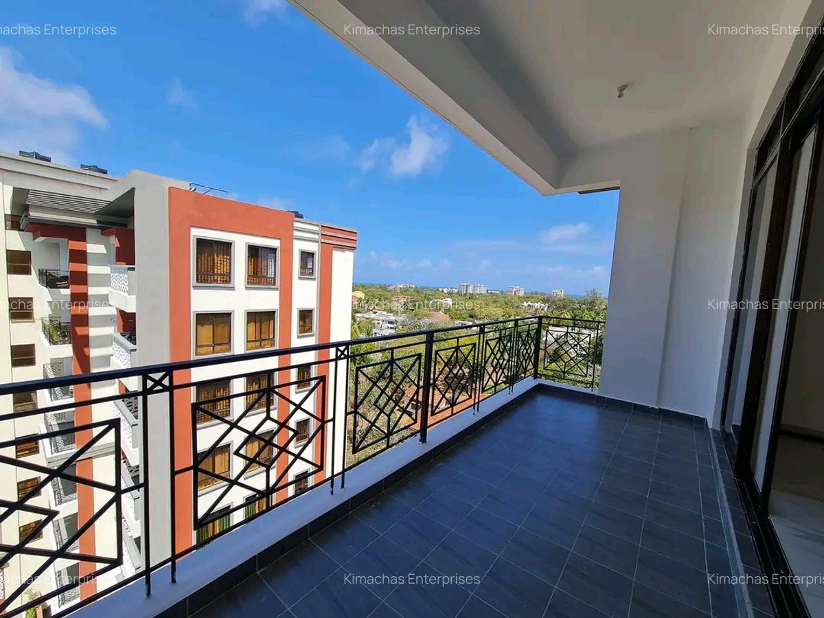 3 Bed Apartment with En Suite at Kasuku Road - 4