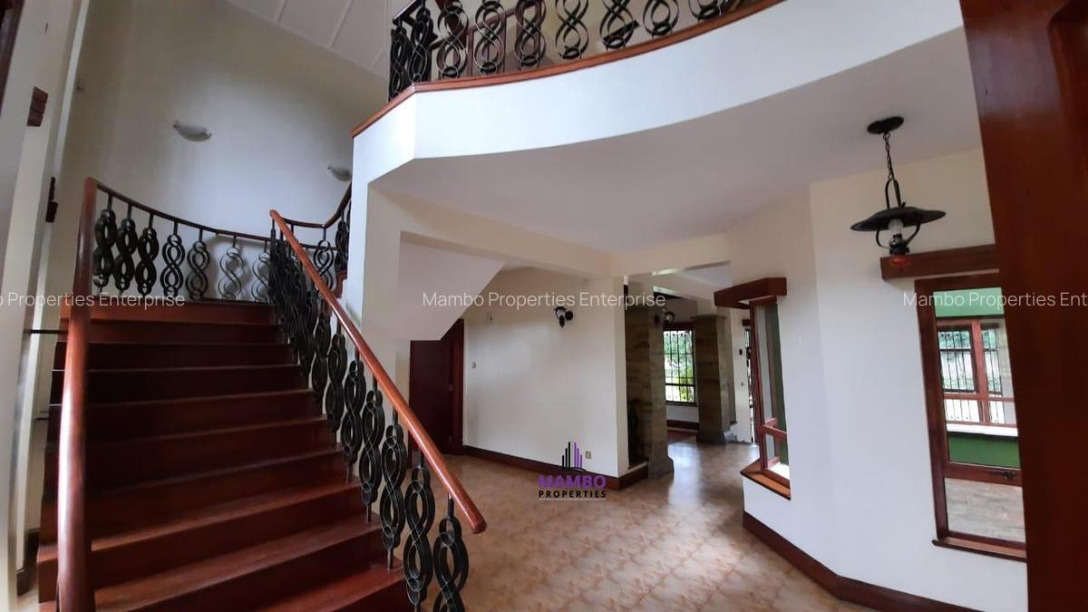 5 Bed Villa with En Suite at Mimosa Rd - 16