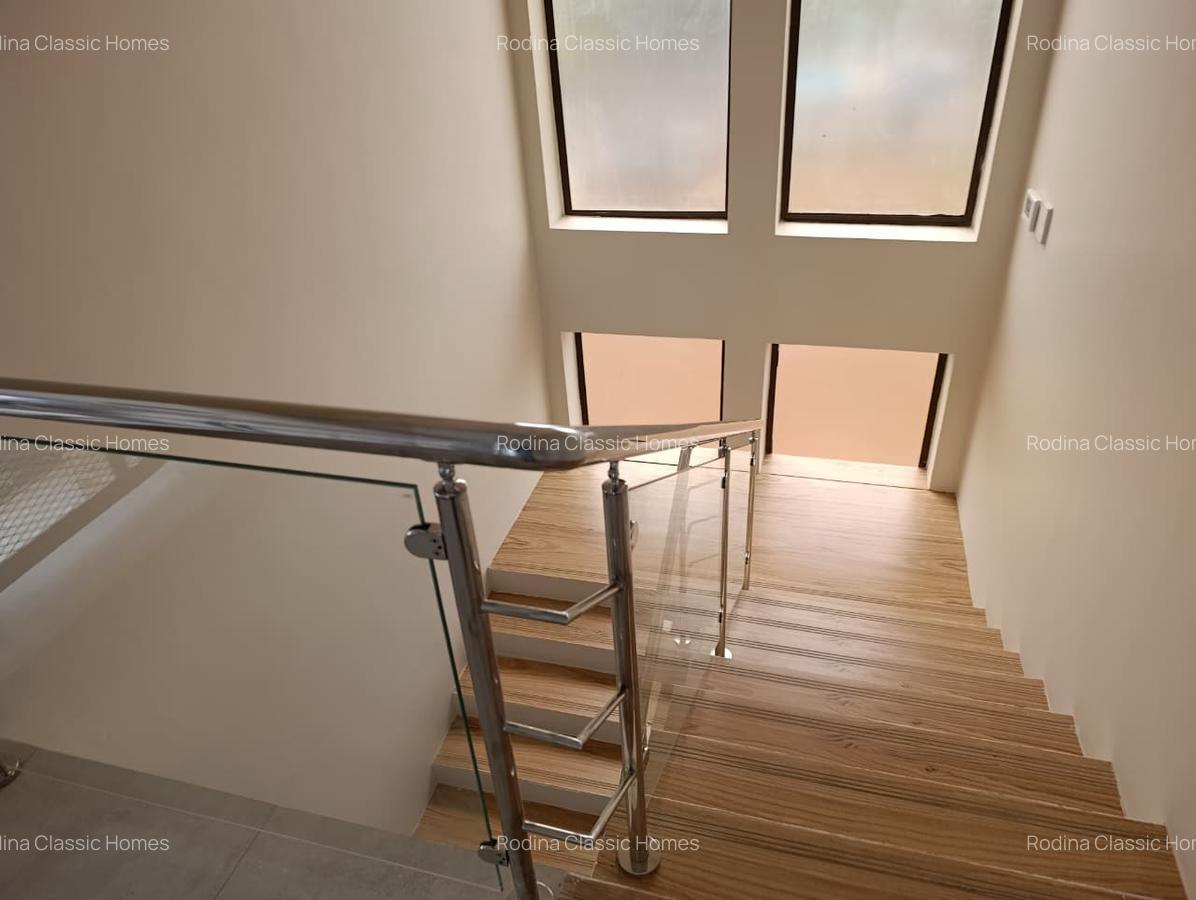 6 Bed Townhouse with En Suite in Karen - 2