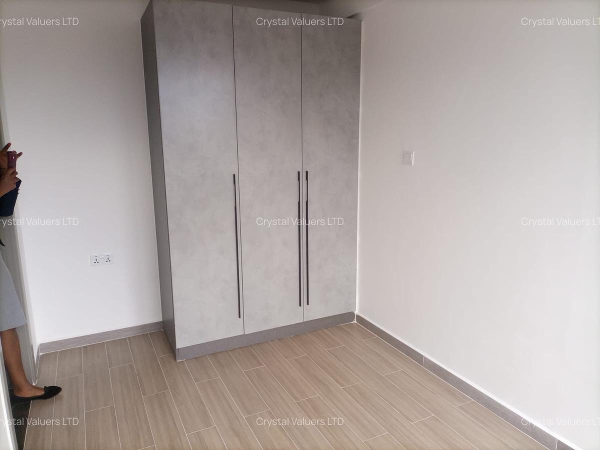 1 Bed Apartment with En Suite in Riverside - 6