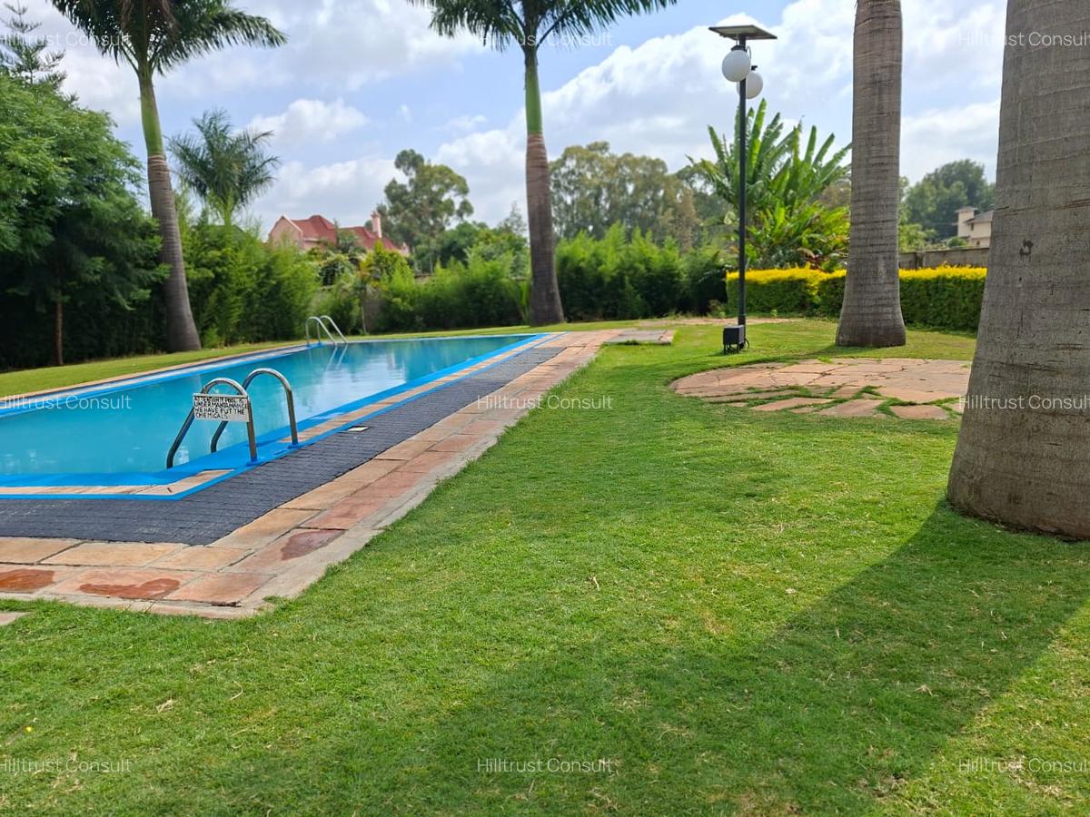 4 Bed Townhouse with En Suite in Ridgeways - 4