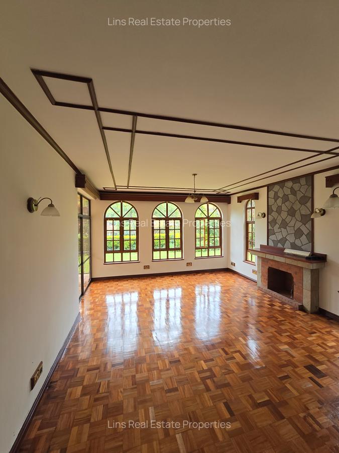 4 Bed Townhouse with En Suite in Lavington - 16