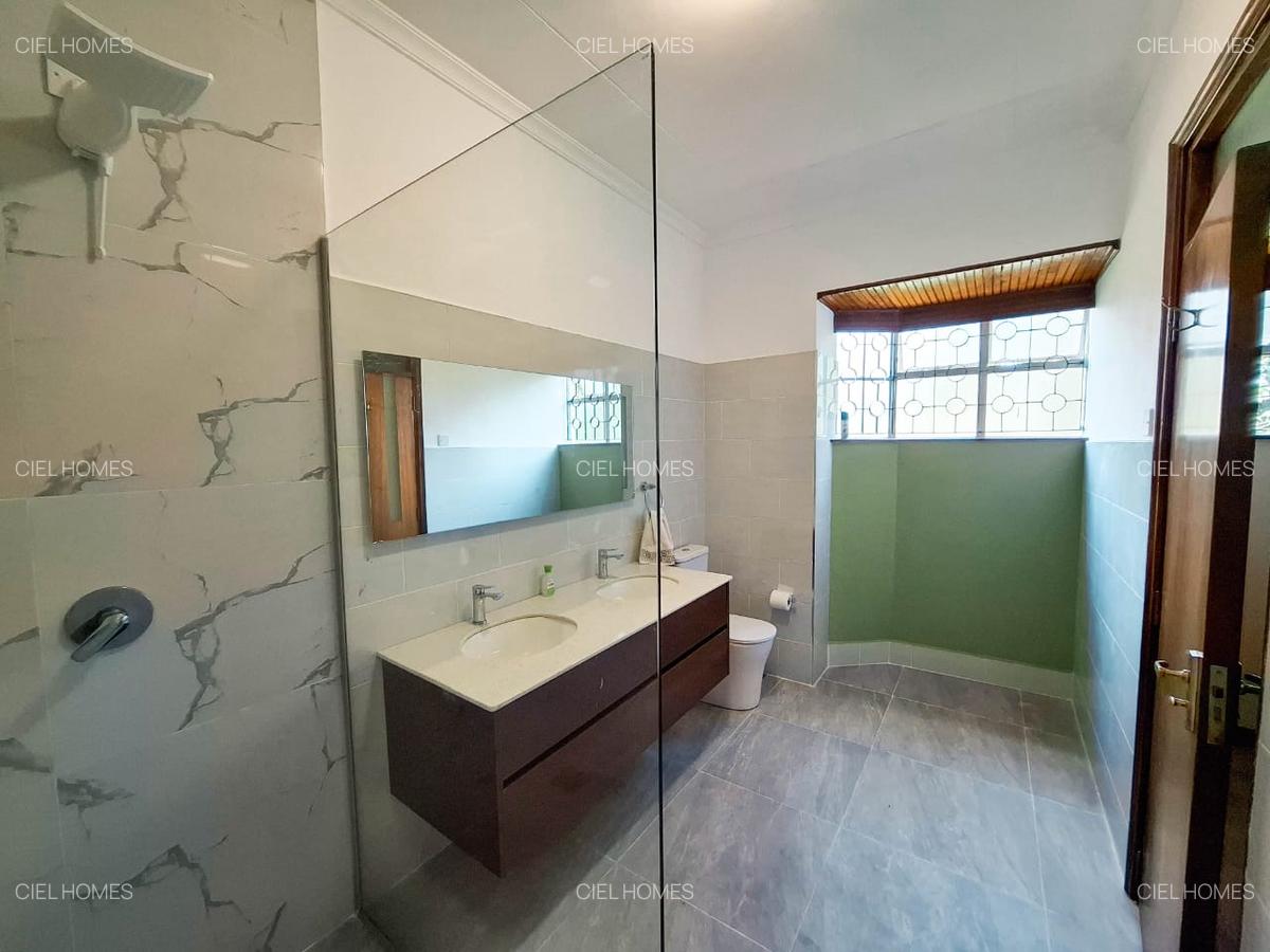 4 Bed Townhouse with En Suite in Loresho - 20