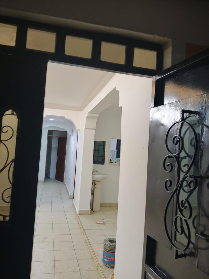5 Bed Townhouse with En Suite at Kalembe Street - 8