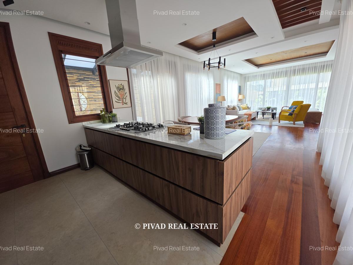 4 Bed House with Garden in Runda - 3