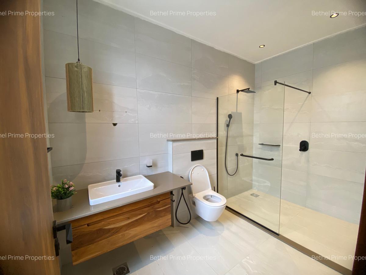 4 Bed Apartment with En Suite in Loresho - 20
