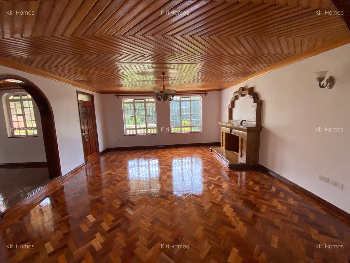 5 Bed Townhouse with En Suite in Nyari - 15