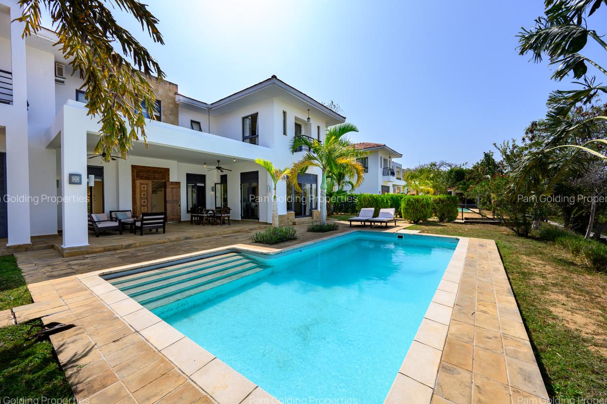 3 Bed Villa with En Suite at Mandharini - 1