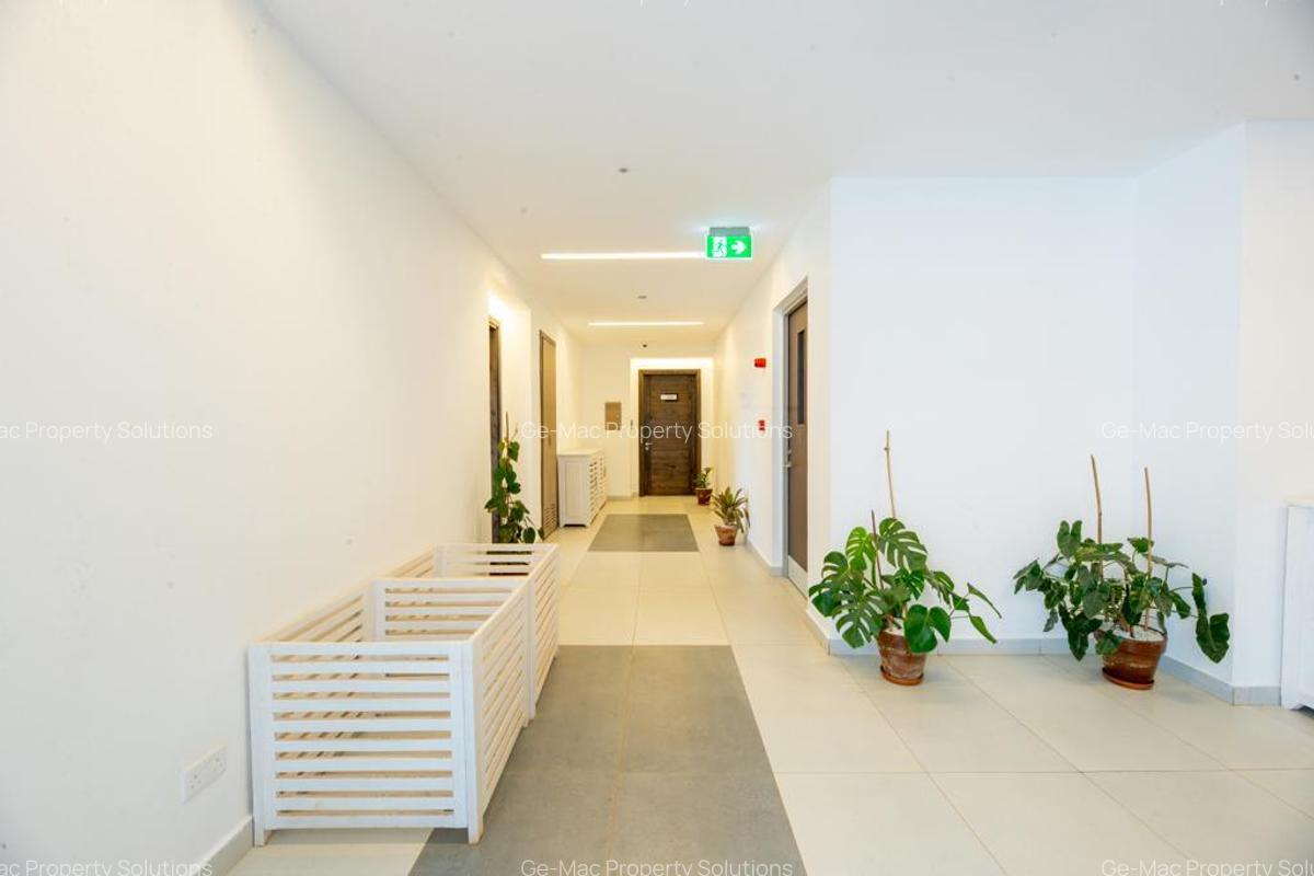 Furnished 2 Bed Apartment with En Suite in Rosslyn - 3