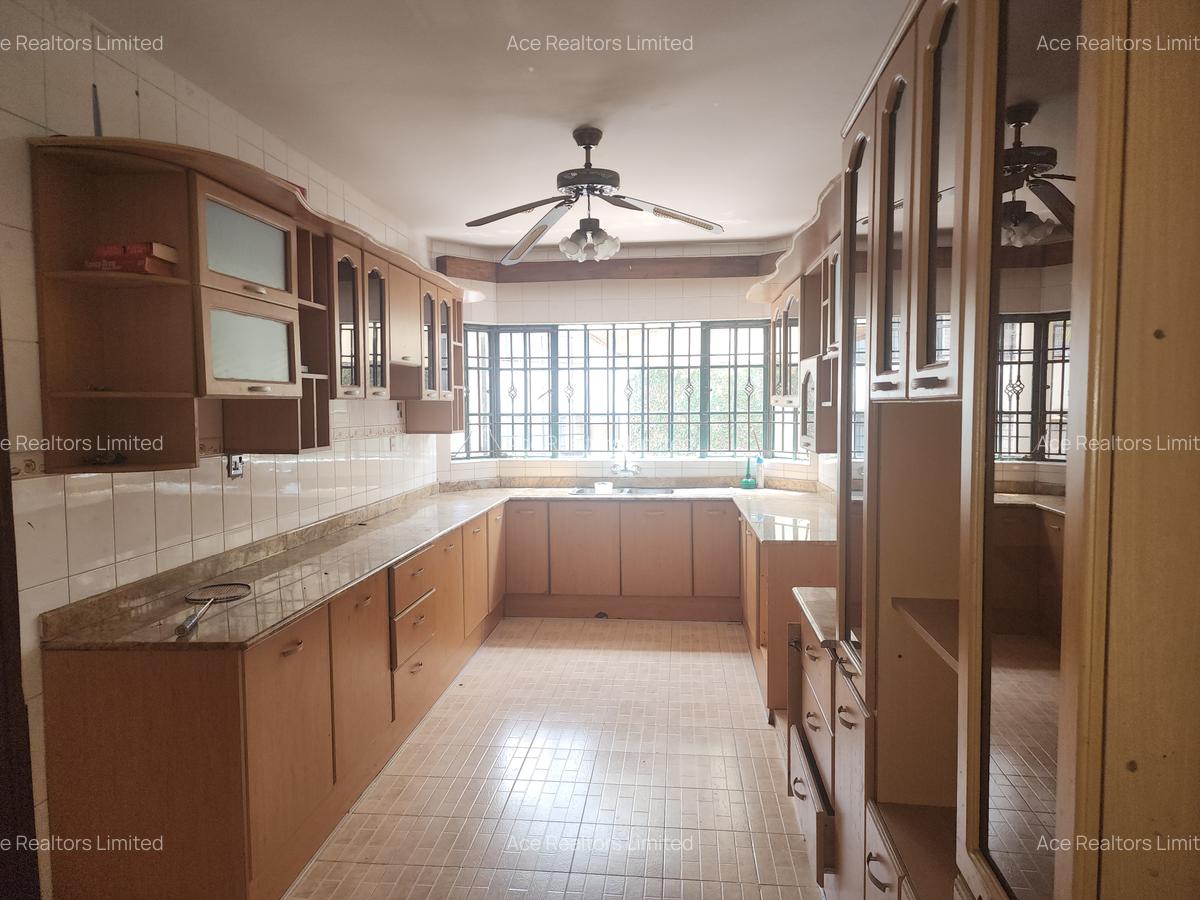 4 Bed Villa with En Suite at Laikipia Road - 4