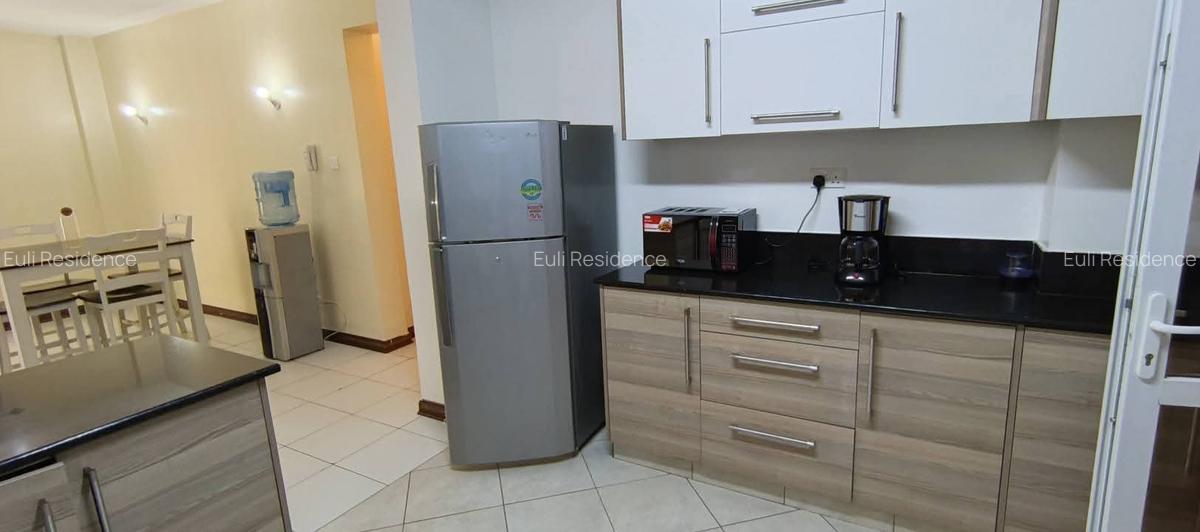 Serviced 2 Bed Apartment with En Suite at Lantana Rd - 9
