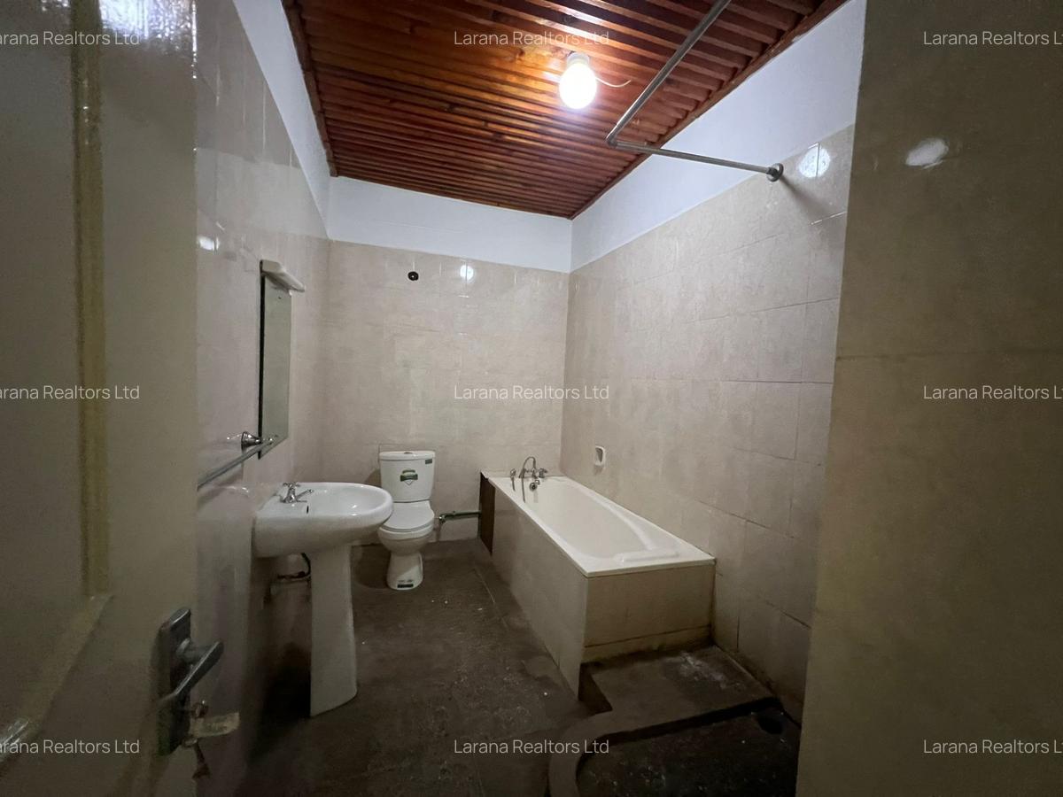 5 Bed Apartment with Staff Quarters at Tabere Rd - 7