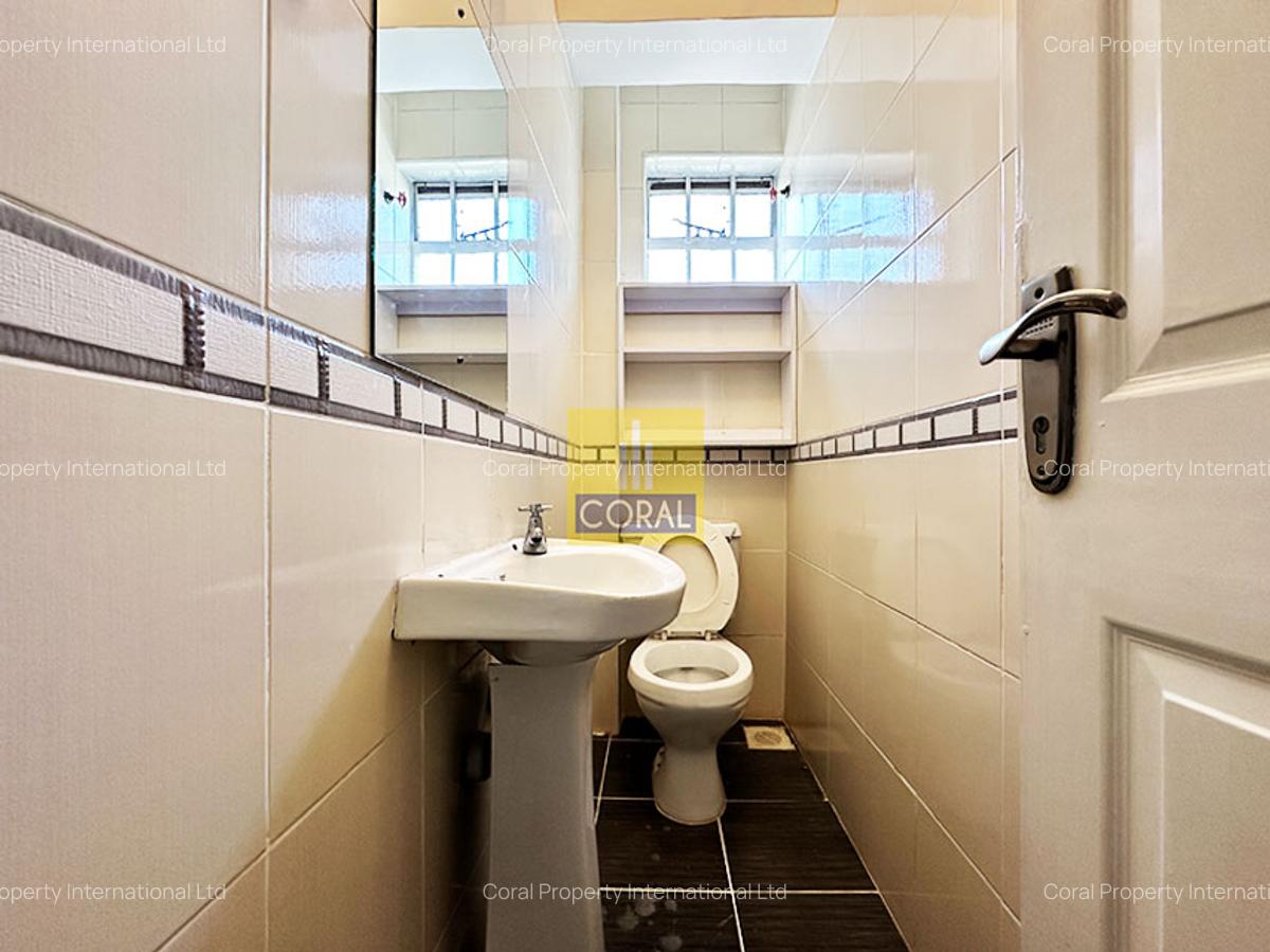 4 Bed Apartment with En Suite in Kilimani - 15