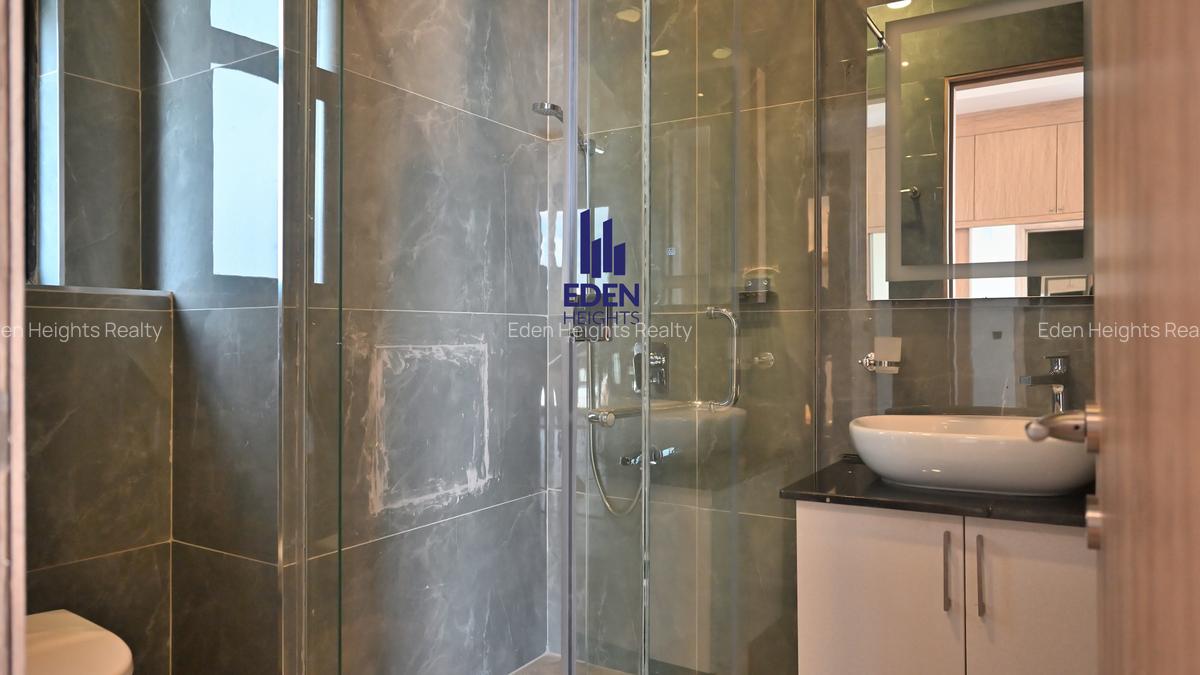 4 Bed Apartment with En Suite in Spring Valley - 6