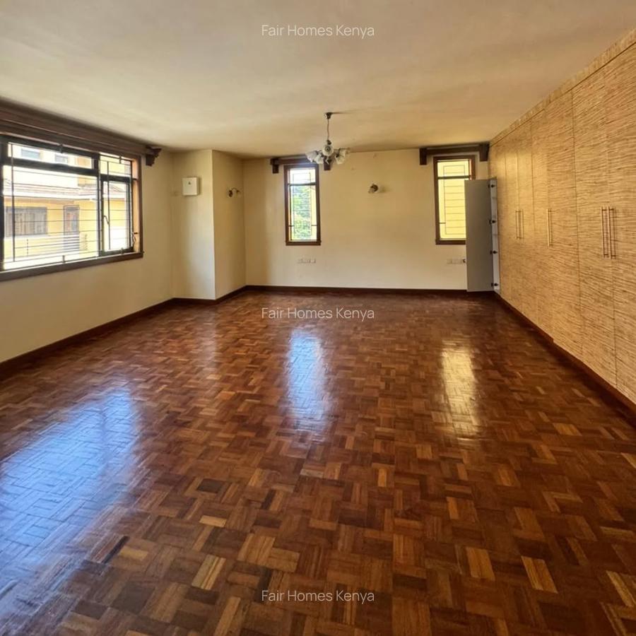 5 Bed Townhouse with En Suite at Gitanga Road - 4