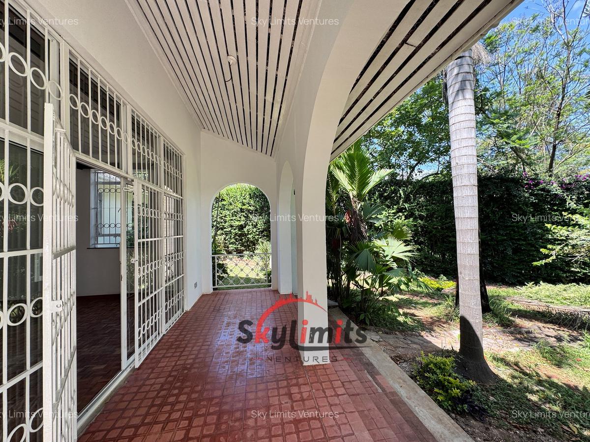 4 Bed House with En Suite at Runda - 3