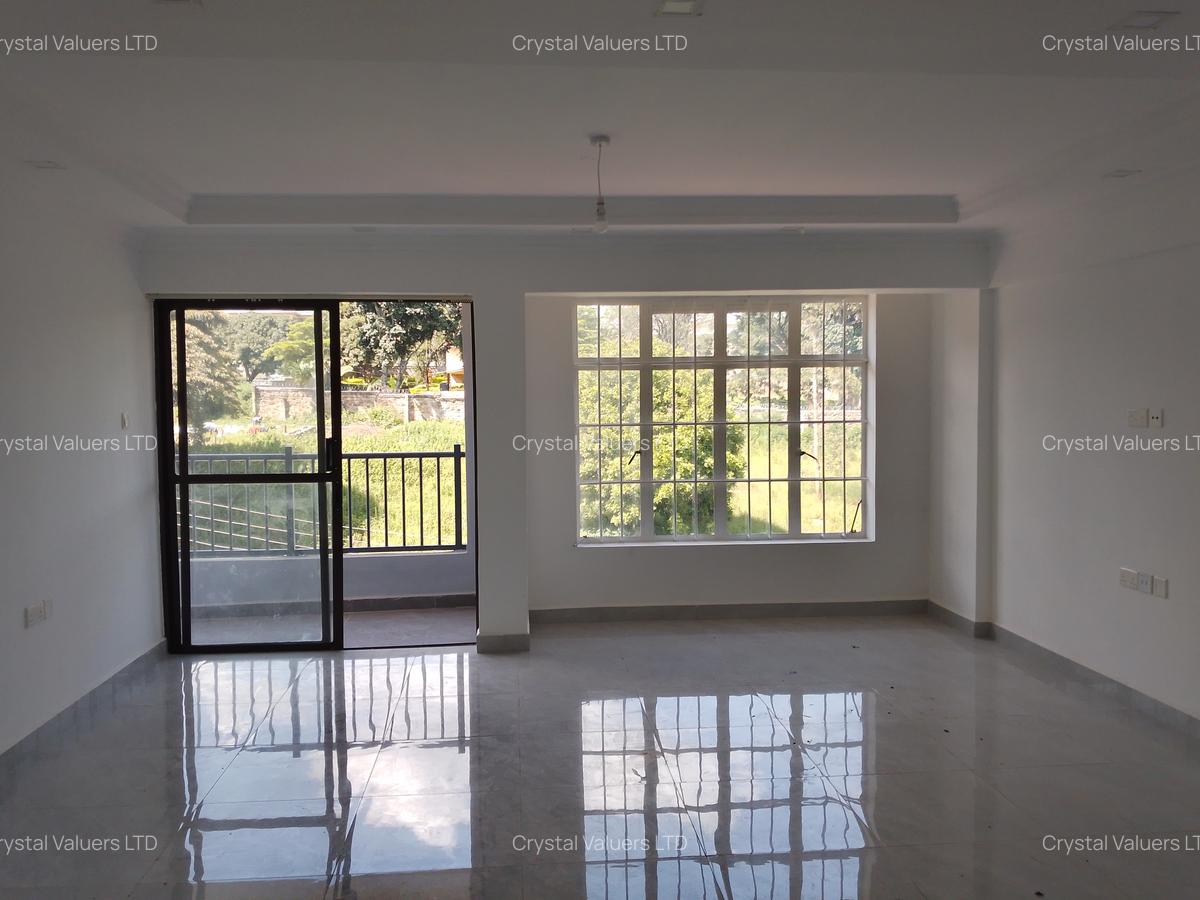 1 Bed Apartment with En Suite in Lavington - 1