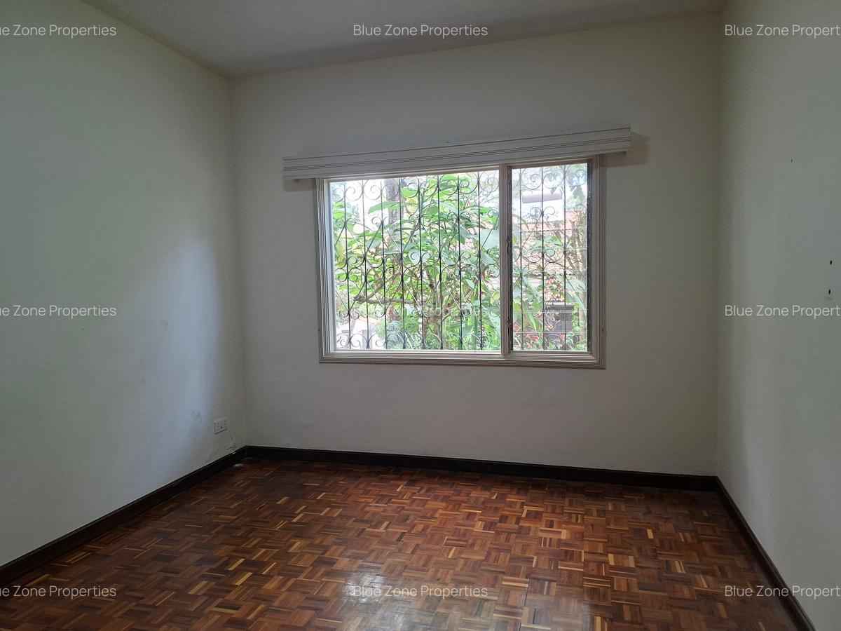 4 Bed Townhouse with En Suite in Muthaiga - 9