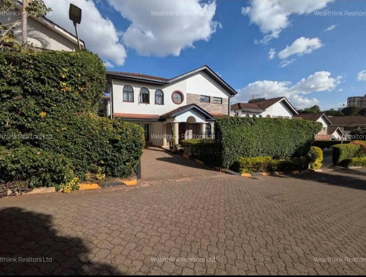 4 Bed Townhouse with En Suite at Spring Valley - 1