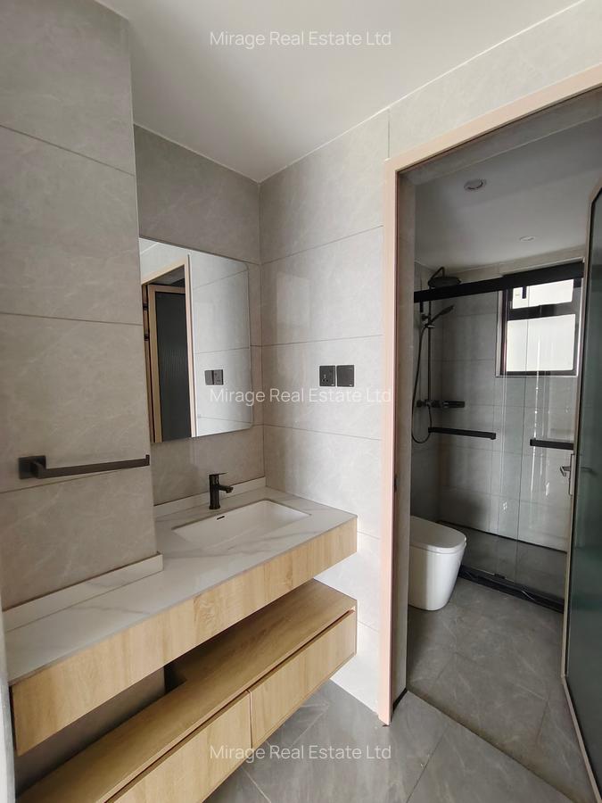 2 Bed Apartment with Swimming Pool in Riverside - 10