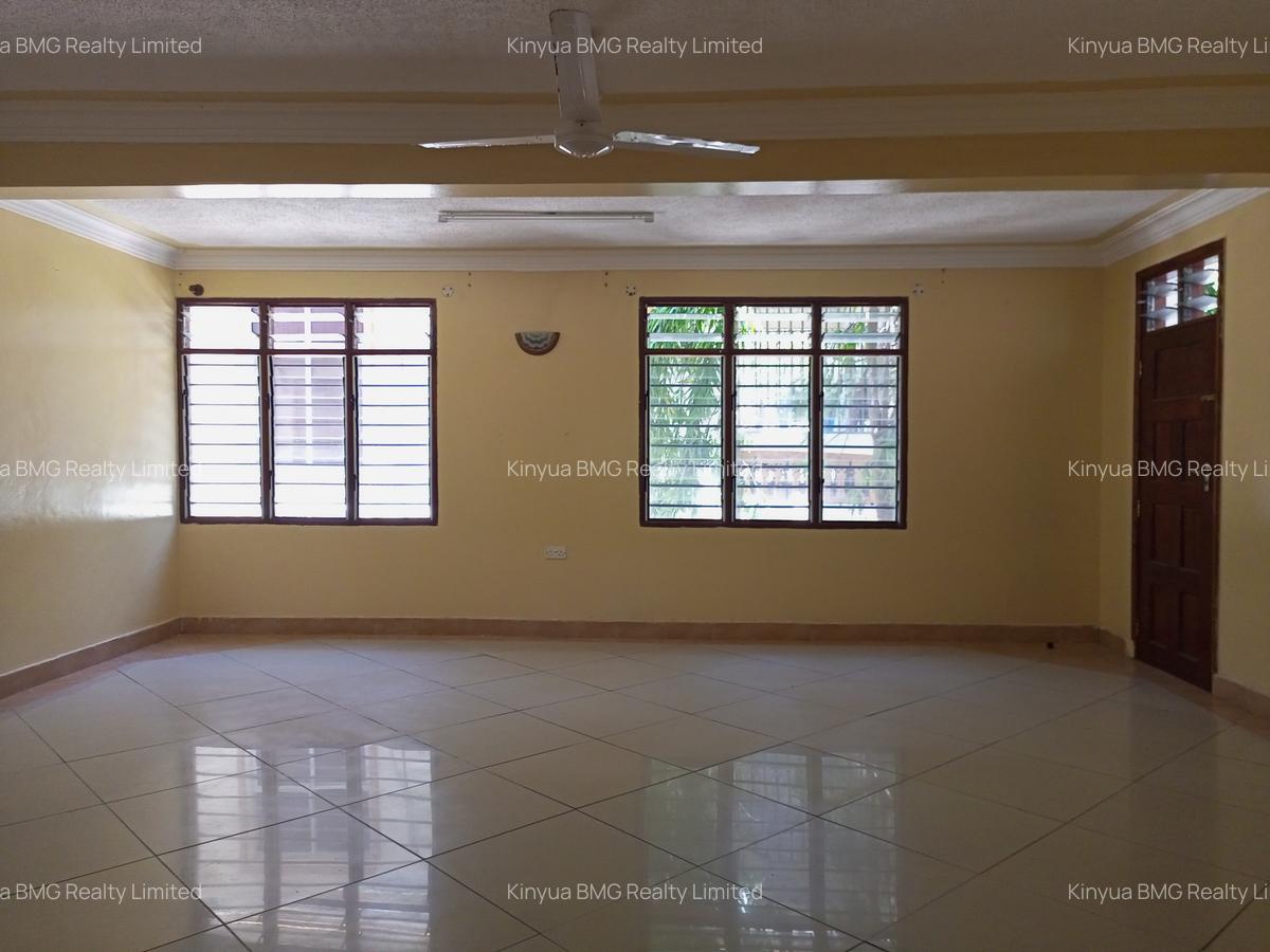 3 Bed Apartment with Borehole at Customs - 3