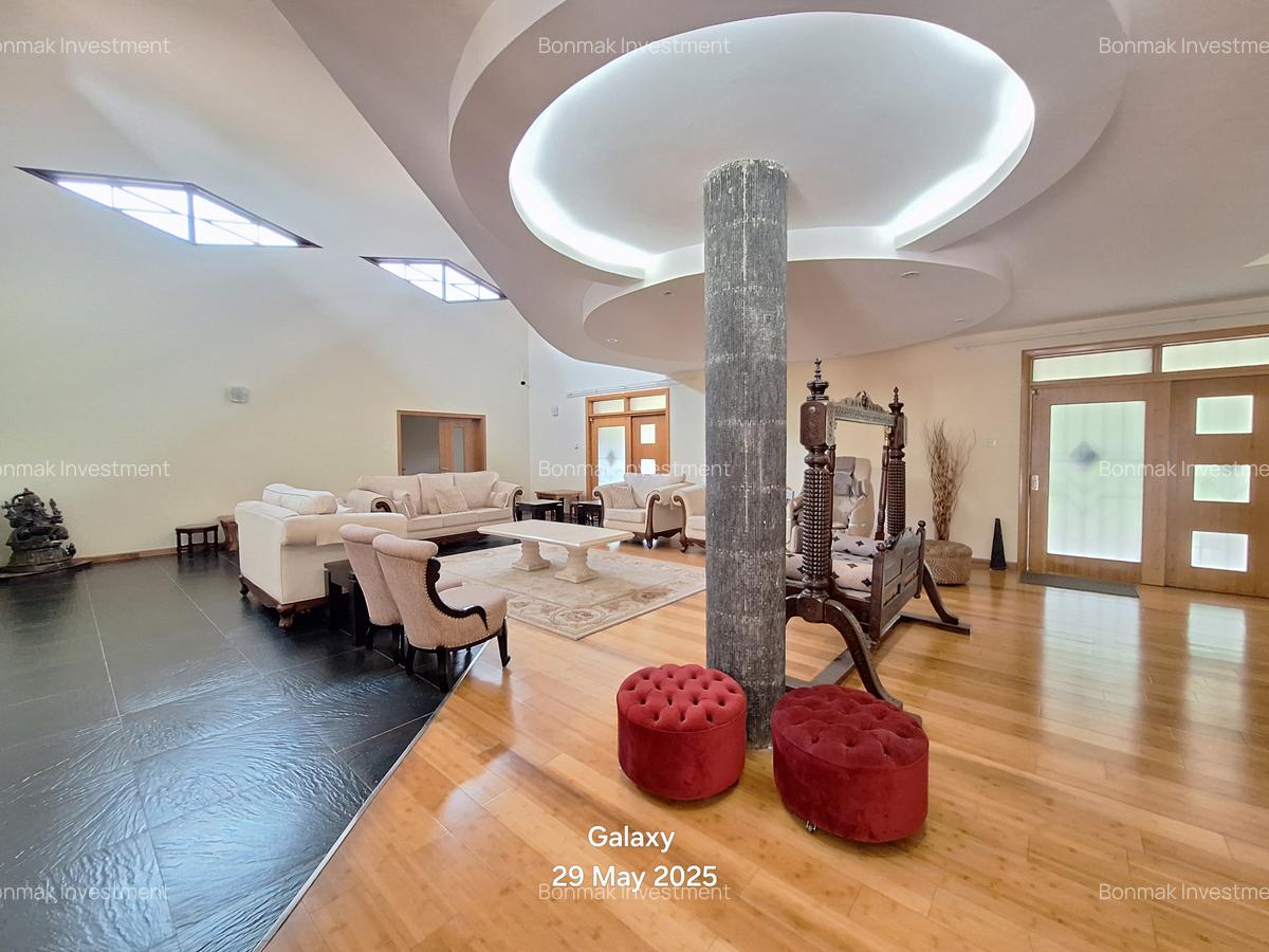 5 Bed Townhouse with En Suite at Kyuna Road - 7