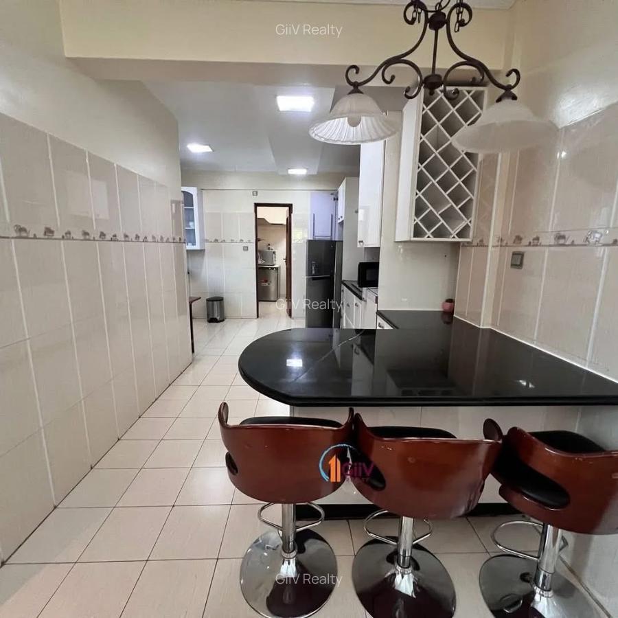 Serviced 2 Bed Apartment with En Suite in Nyari - 8